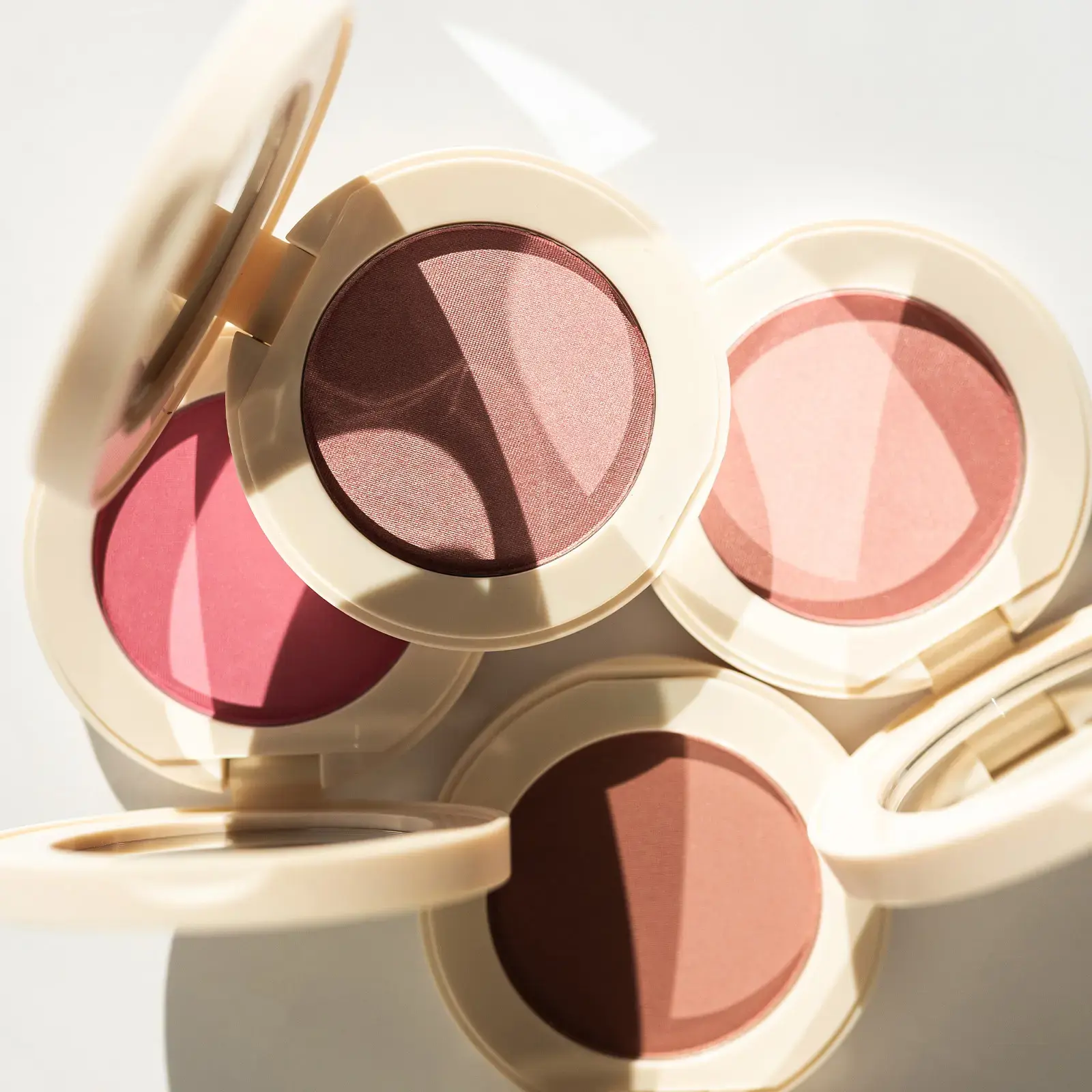 Powder Blusher 02 Goddess Glow